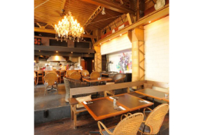 トラットリア・アルベロ