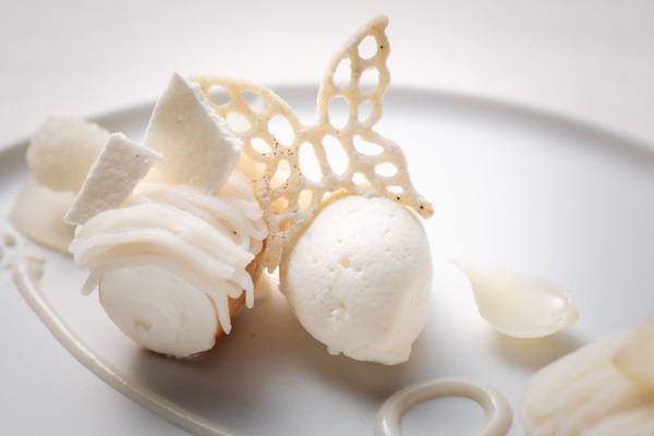 NELU 高麗橋_ケーキ1